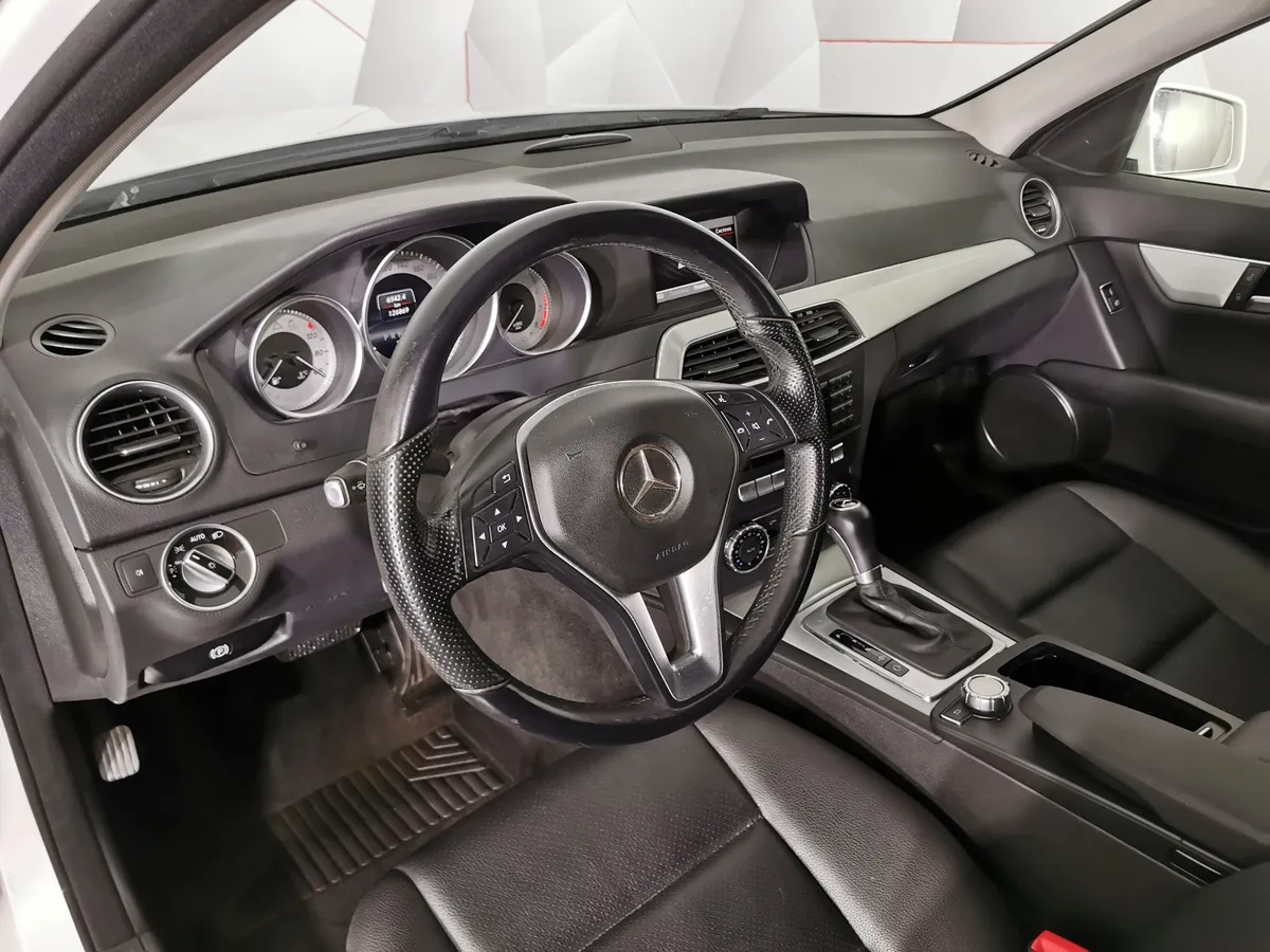 Mercedes-Benz C-Класс C 180 7G-Tronic Plus (156 л.с.) Белый в АВИЛОН. Слайд №18