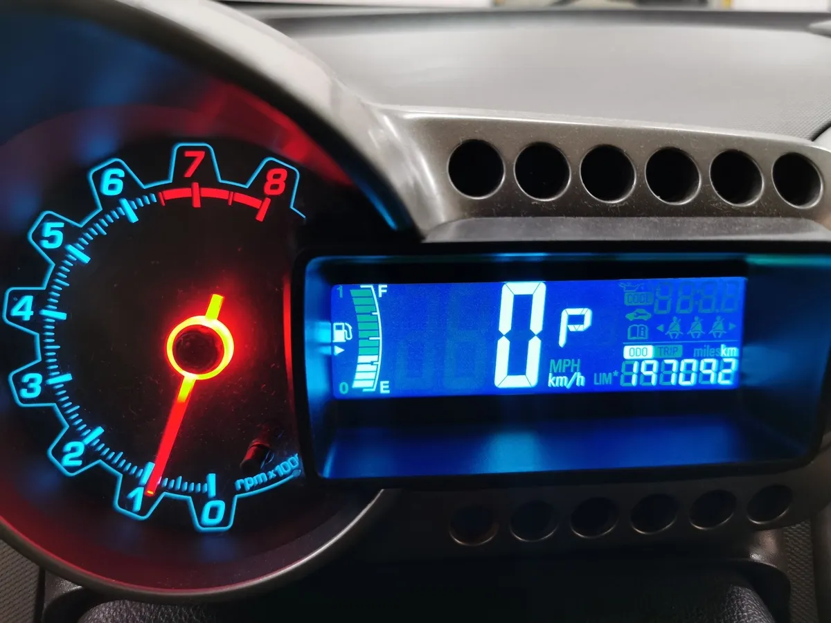 Chevrolet Aveo 1.6 AT (115 л.с.) Белый в АВИЛОН. Слайд №17