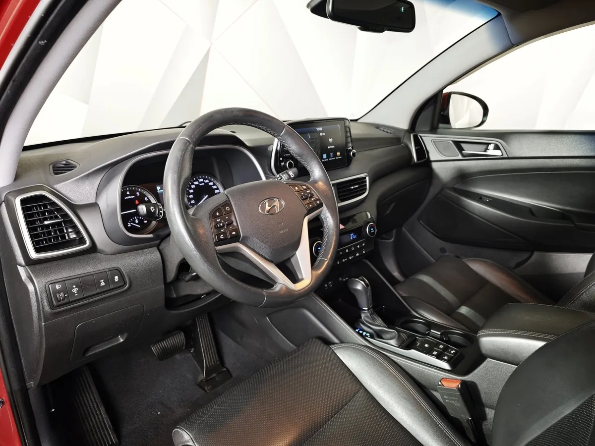 Hyundai Tucson 2.0 (150 л.с.) MPi-6AT-4WD Dynamic Красный в АВИЛОН. Слайд №19