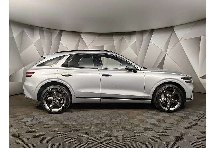 АВИЛОН - Genesis GV70 2.2D 8AT 4WD (199 л.с.) Supreme + Advanced Smart Sense Серый - slide 3