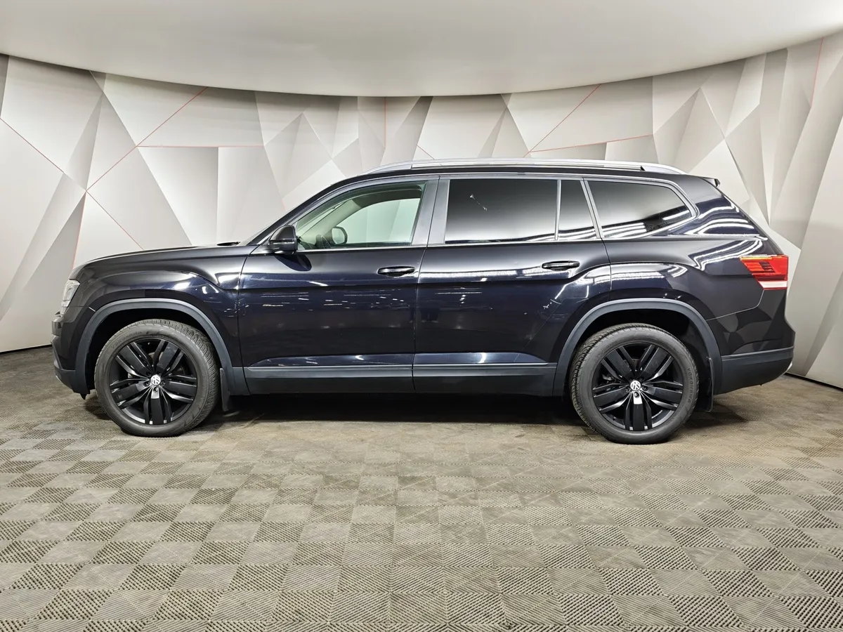 Volkswagen Teramont 3.6 V6 AT 4Motion (249 л.с.) Respect Черный в АВИЛОН. Слайд №5
