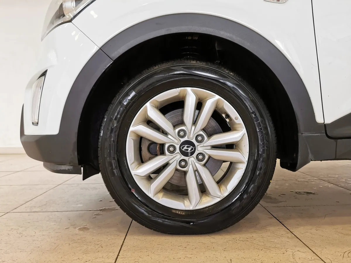 Hyundai Creta 2.0 AT AWD (149 л.с.) Travel + Advanced Белый в АВИЛОН. Слайд №9