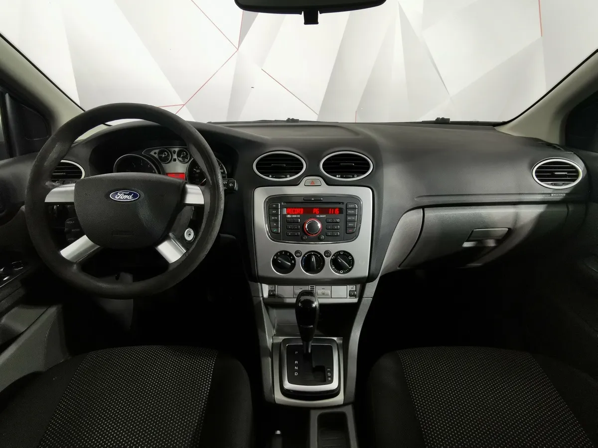 Ford Focus 1.6 AT (101 л.с.) Trend Серебристый в АВИЛОН. Слайд №12