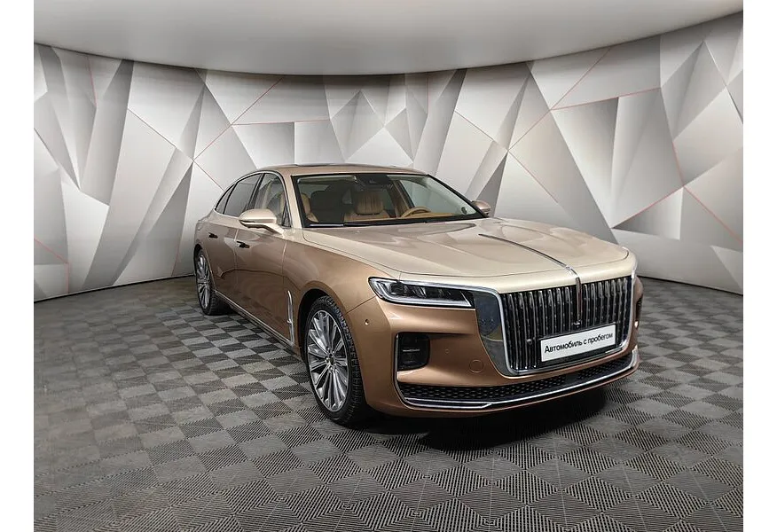 Hongqi H9 2.0T AT (245 л.с.) Deluxe   Коричневый в АВИЛОН. Слайд №3
