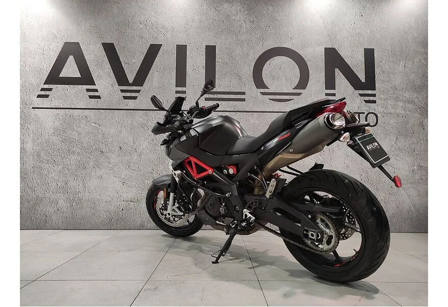 LIVE. Слайд №5