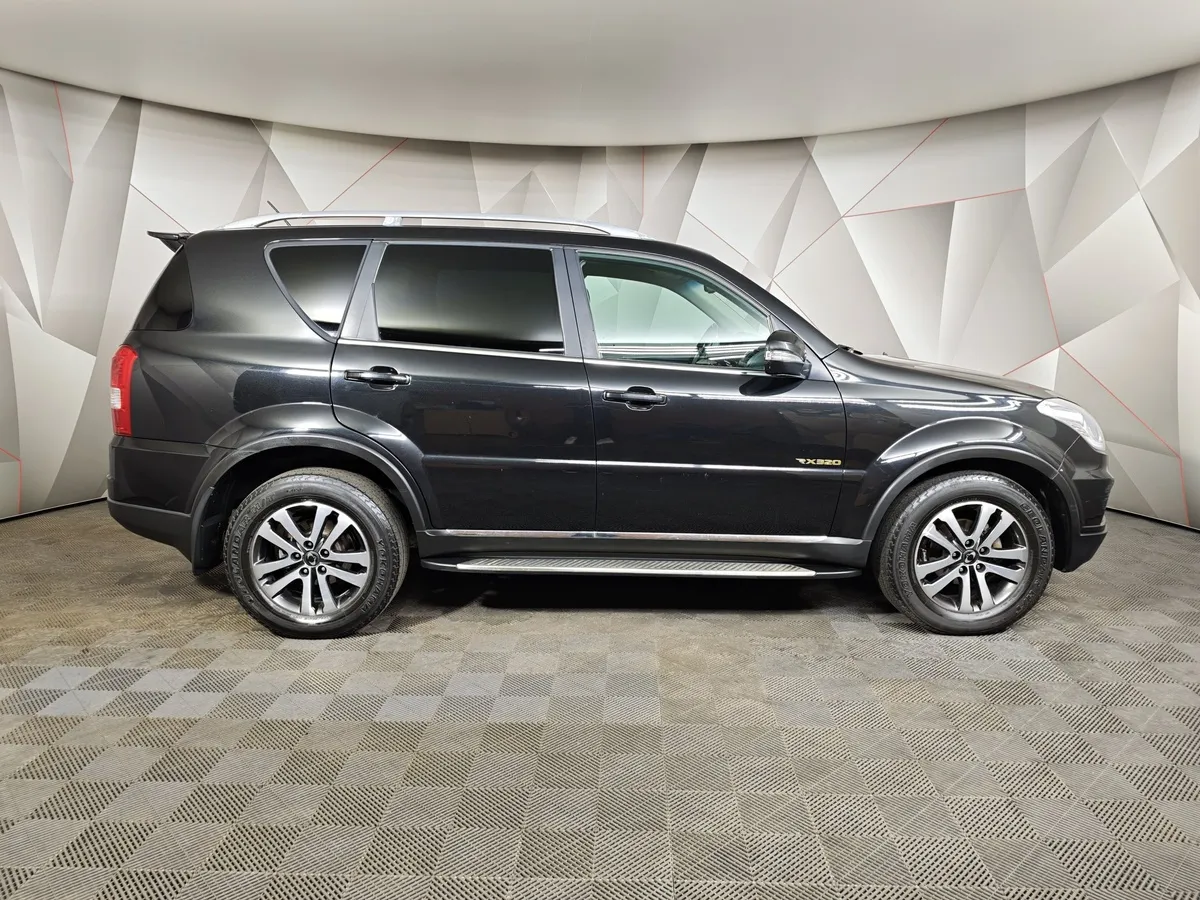 SsangYong Rexton 3.2 T-Tronic AWD (220 л.с.) Черный в АВИЛОН. Слайд №6