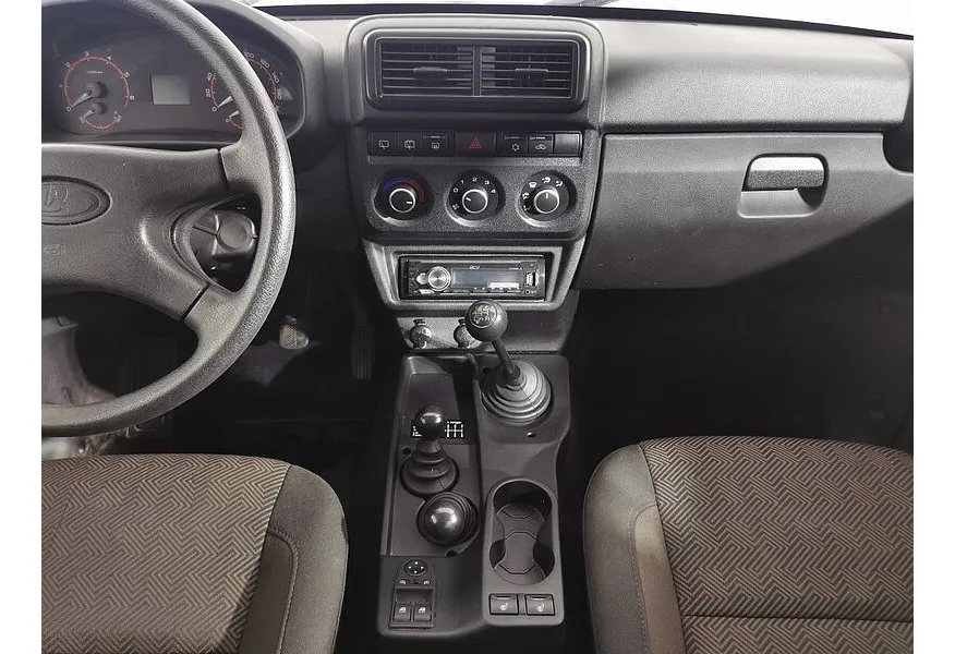 ВАЗ (Lada) 4x4 1.7 MT 8 кл. (83 л.с.) Зеленый в АВИЛОН. Слайд №14