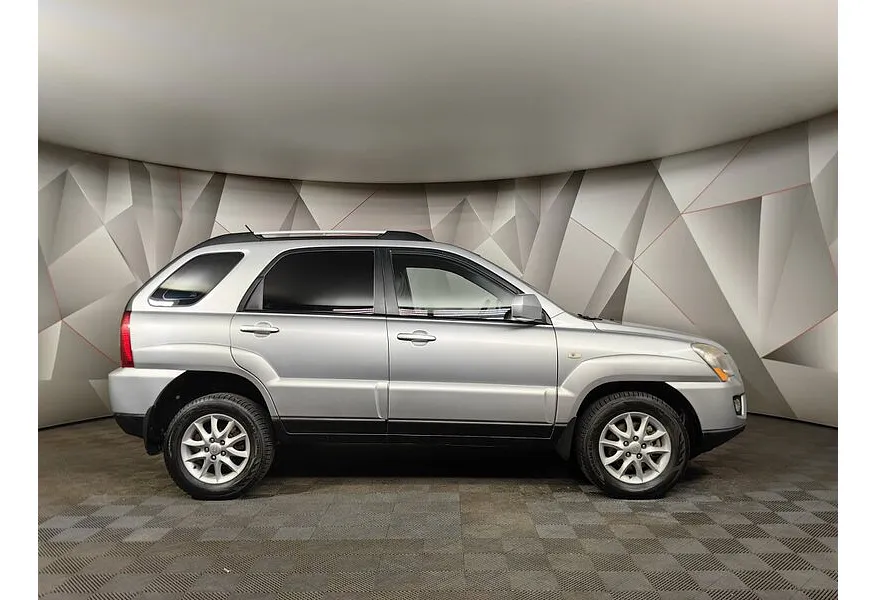 Kia Sportage 2.0 CRDi AT 4WD (112 л.с.) Серебристый в АВИЛОН. Слайд №6