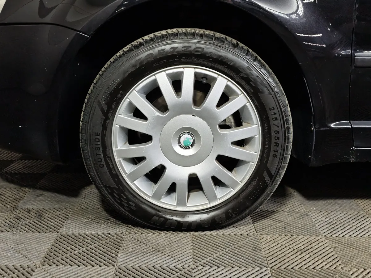 Skoda Superb 1.8T MT (150 л.с.) Черный в АВИЛОН. Слайд №9