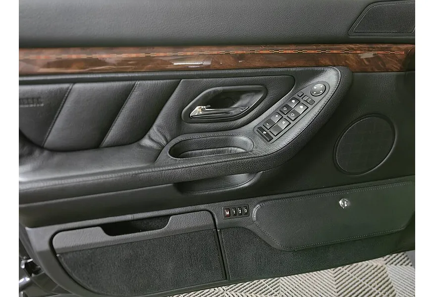 АВИЛОН - BMW 7 серия 750iL AT (326 л.с.) Черный - slide 12