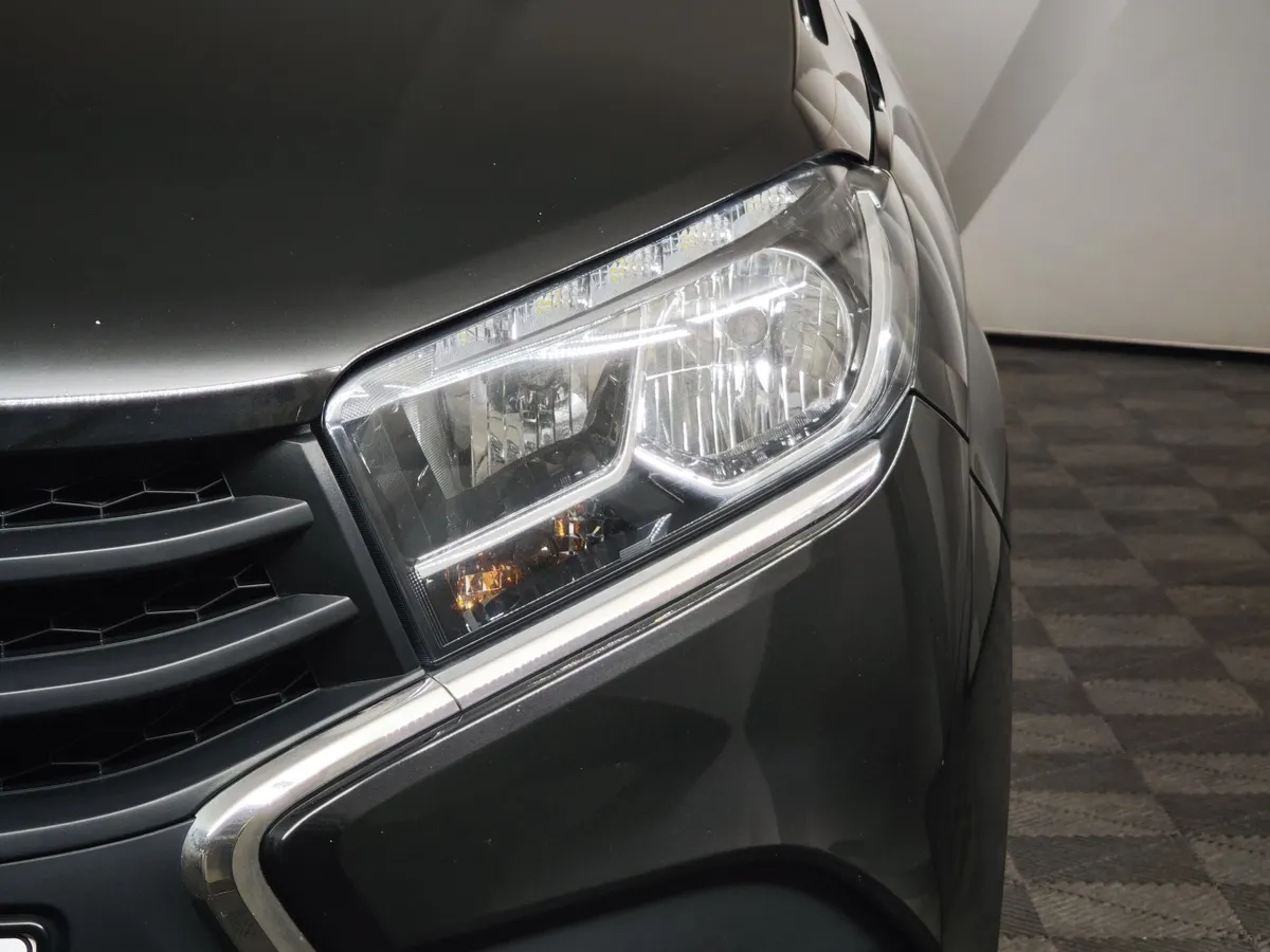 ВАЗ (Lada) XRAY 1.8 AMT (122 л.с.) Черный в АВИЛОН. Слайд №10