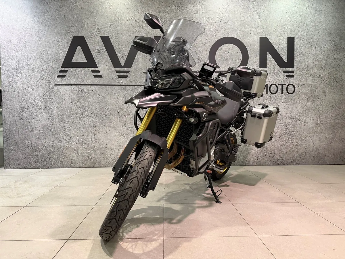 АВИЛОН - VOGE DS900X 895 см³ (96 л.с.) (96) Черный - slide 10134988
