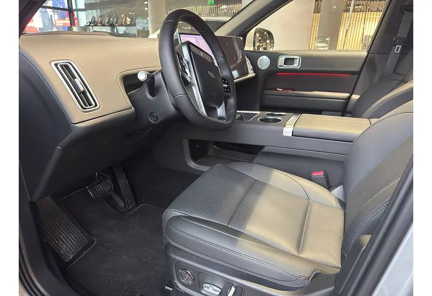 Li Auto L6 1.5 AT 4WD (150 л.с.) Max Серый в АВИЛОН. Слайд №11