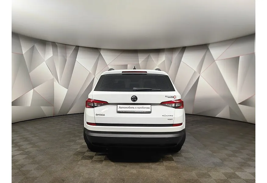 АВИЛОН - Skoda Kodiaq 1.4 TSI DSG 4X4 (150 л.с.) Белый - slide 5
