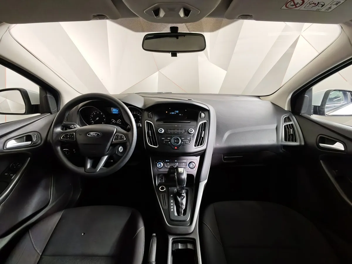 Ford Focus 1.6 PowerShift (105 л.с.) Trend Белый в АВИЛОН. Слайд №12