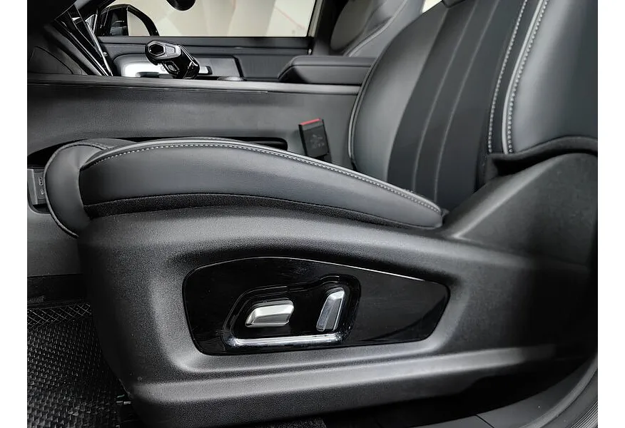 Jaecoo J7 1.5T 6DCT 2WD (147 л.с.) Urban Серый в АВИЛОН. Слайд №20