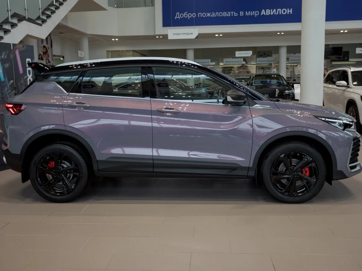 Geely Coolray 1.5T 7DCT (147 л.с.) Эксклюзив Фиолетовый в АВИЛОН. Слайд №4