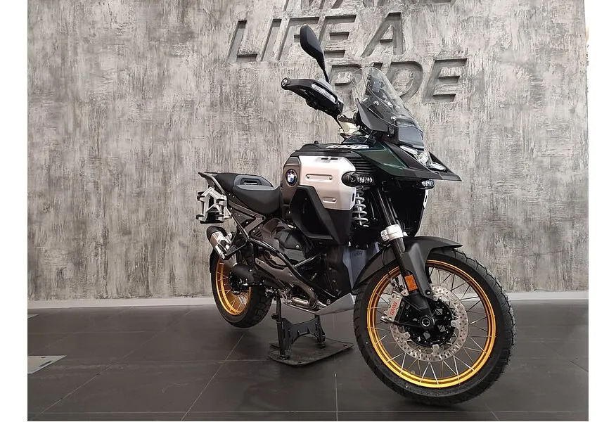 BMW Motorrad R 1300 GS Adventure R 1300 GS Adventure 1300 см³ (145) 1300 Зеленый в АВИЛОН. Слайд №2