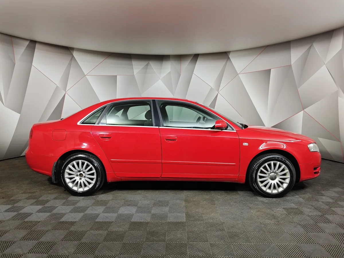 Audi A4 2.0 multitronic (130 л.с.) Красный в АВИЛОН. Слайд №6