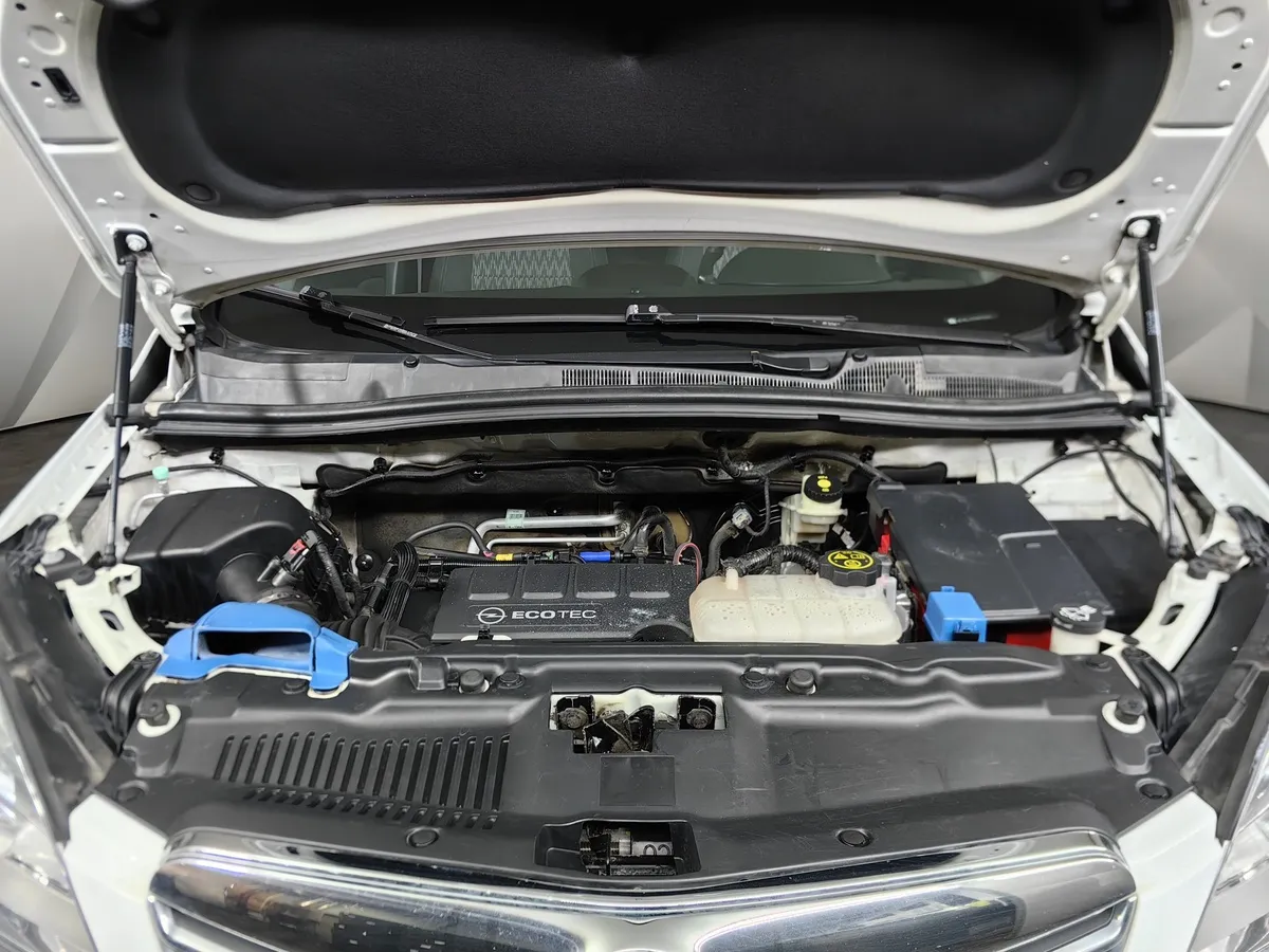 Opel Mokka 1.4 Turbo AT (140 л.с.) Белый в АВИЛОН. Слайд №11
