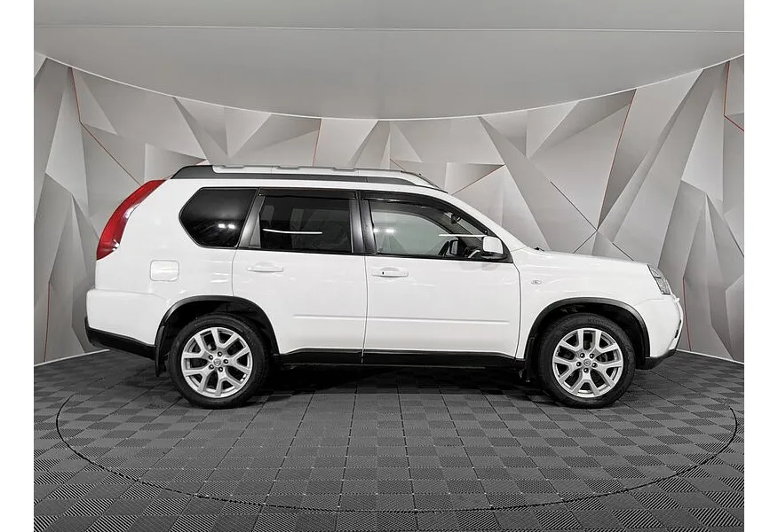 LIVE. Слайд №4