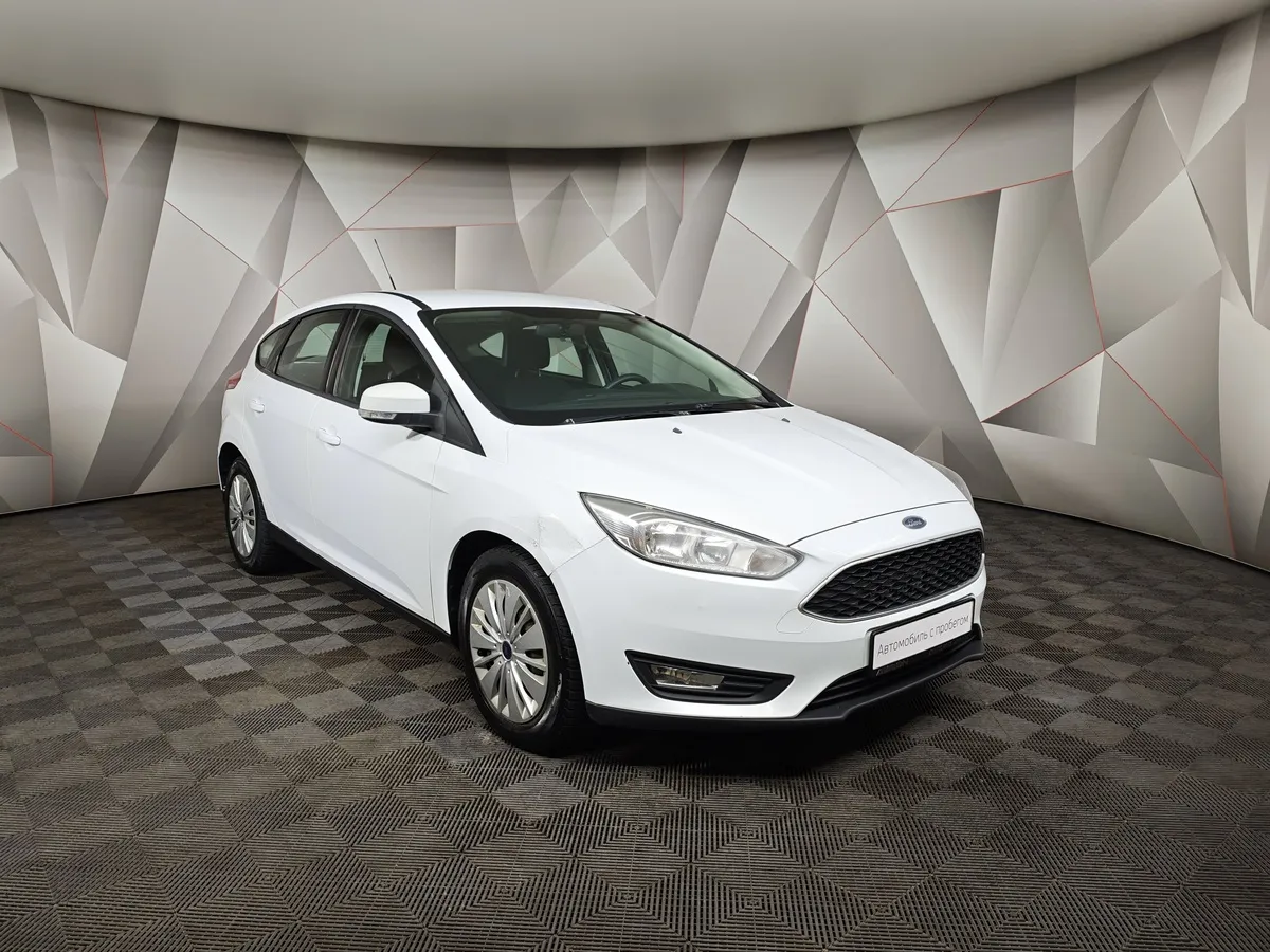 Ford Focus 1.6 PowerShift (105 л.с.) Trend Белый в АВИЛОН. Слайд №3
