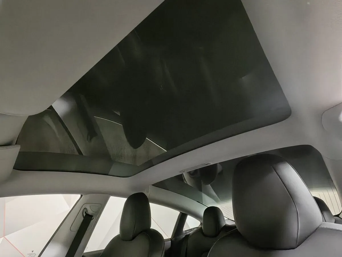 Tesla Model 3 AT 4WD (346 л.с.) Красный в АВИЛОН. Слайд №21