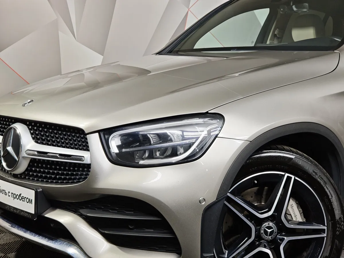 Mercedes-Benz GLC Купе 300 9G-TRONIC 4MATIC (249 л.с.) Sport Серебристый в АВИЛОН. Слайд №10