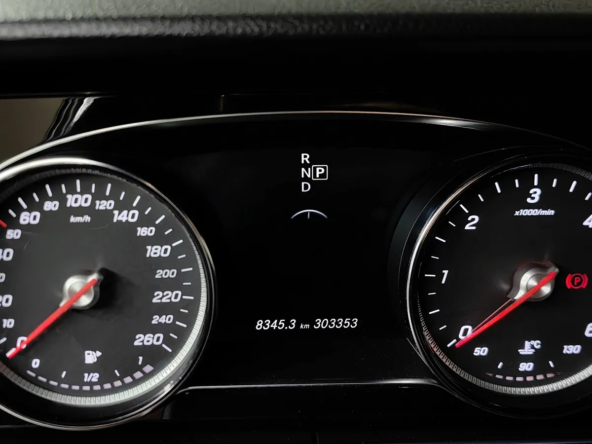 Mercedes-Benz E-Класс E 200 d 9G-TRONIC (150 л.с.) Premium Черный в АВИЛОН. Слайд №17