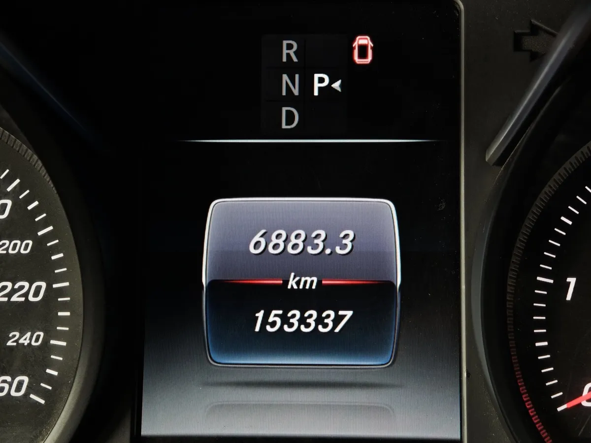 Mercedes-Benz V-Класс V 250 d AT L2 4x4 (190 л.с.) Exclusive Черный в АВИЛОН. Слайд №18