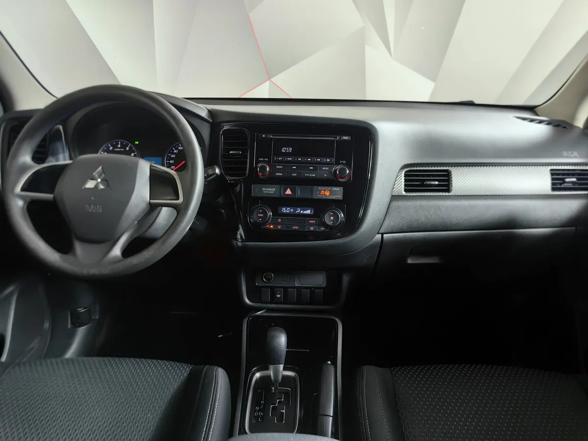 Mitsubishi Outlander 2.0 CVT (146 л.с.) Invite Черный в АВИЛОН. Слайд №15