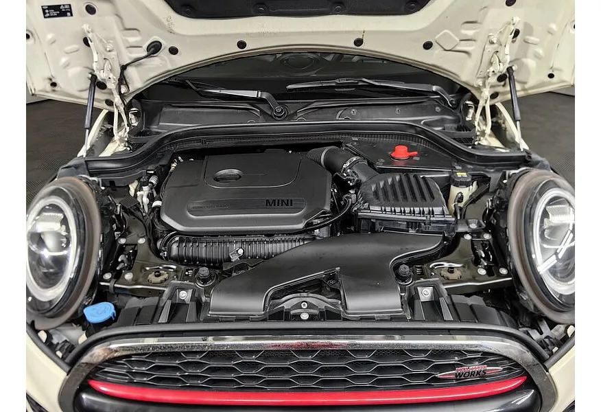 MINI 3 двери JCW 2.0 AT (231 л.с.) Белый в АВИЛОН. Слайд №10