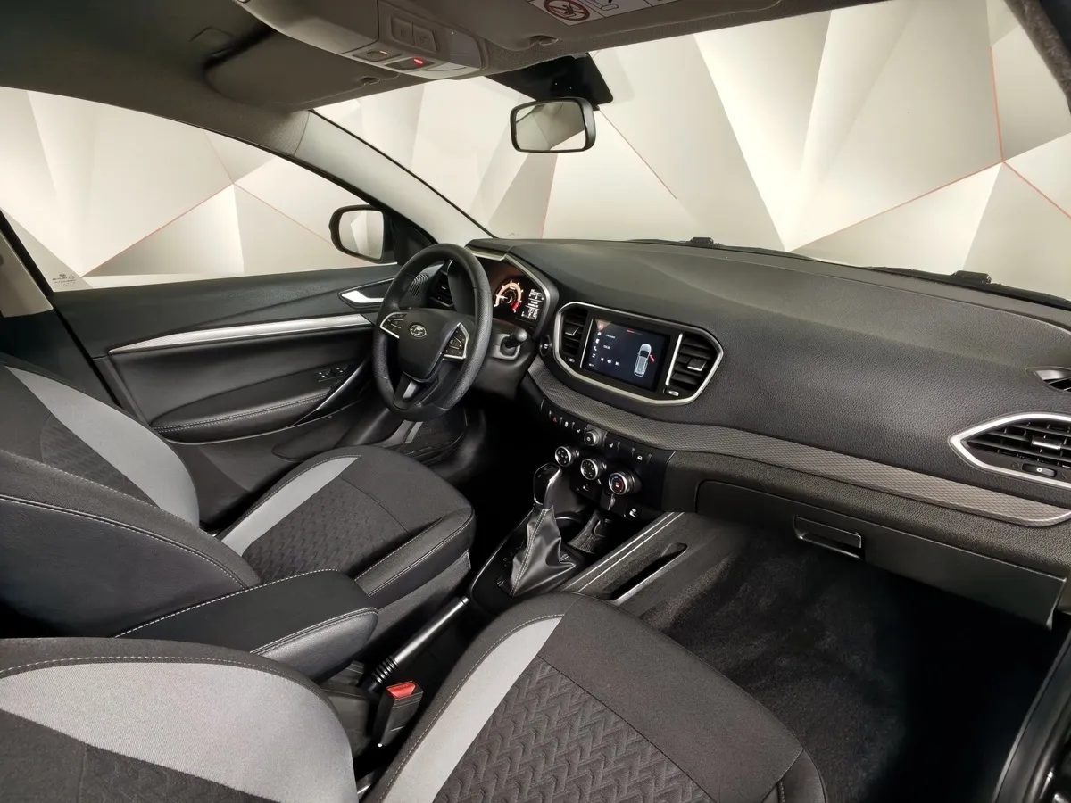 ВАЗ (Lada) Vesta 1.6 AMT (106 л.с.) Черный в АВИЛОН. Слайд №13