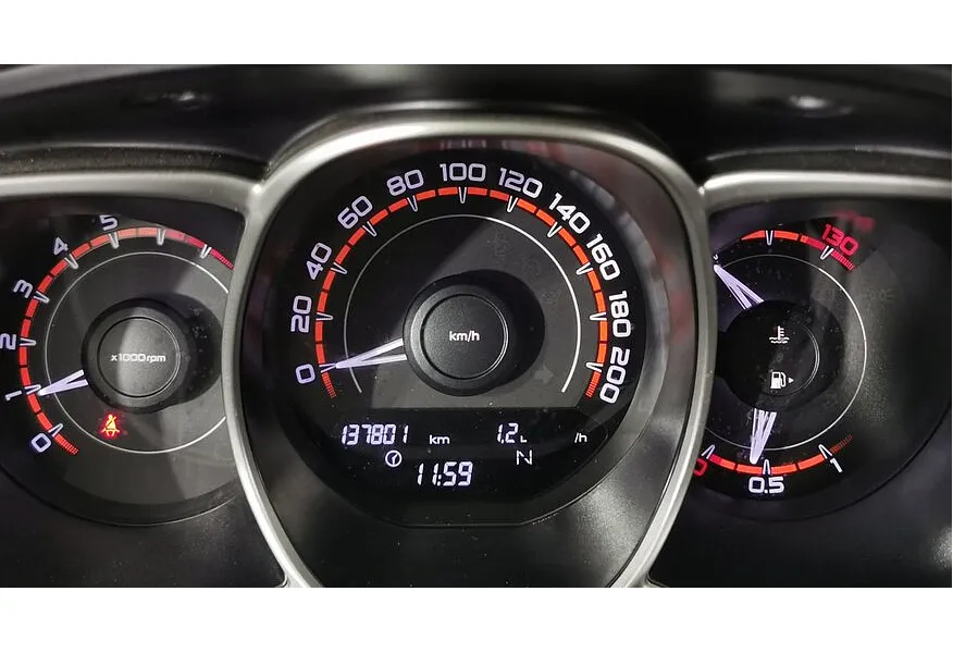ВАЗ (Lada) Vesta 1.8 AMT (122 л.с.) Белый в АВИЛОН. Слайд №19
