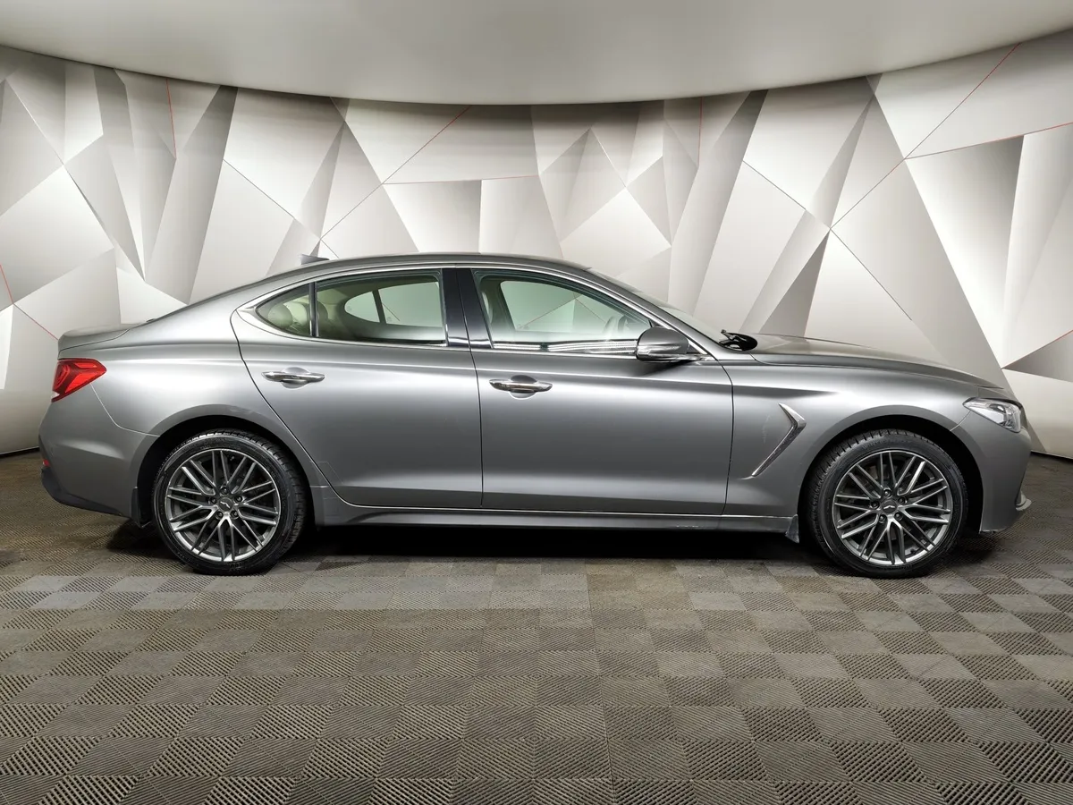 Genesis G70 2.0 T AT AWD (197 л.с.) Elegance Серый в АВИЛОН. Слайд №6