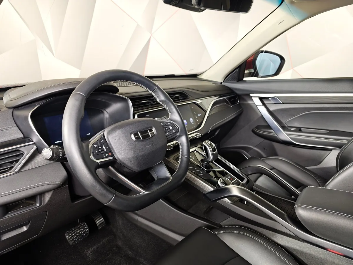 Geely Atlas Pro 1.5T 7DCT AWD (177 л.с.) Flagship+ Красный в АВИЛОН. Слайд №18