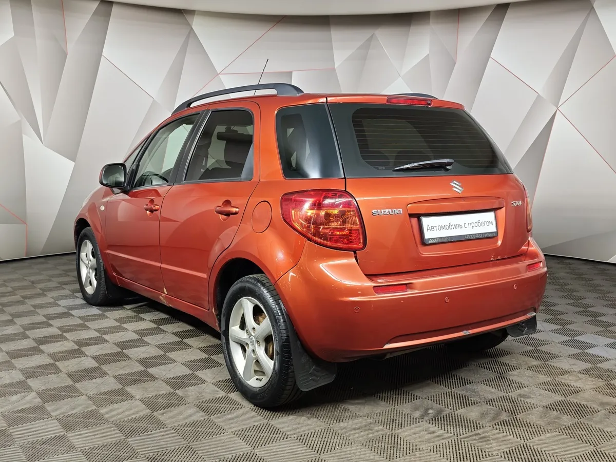 Suzuki SX4 1.6 AT (107 л.с.) Оранжевый в АВИЛОН. Слайд №4