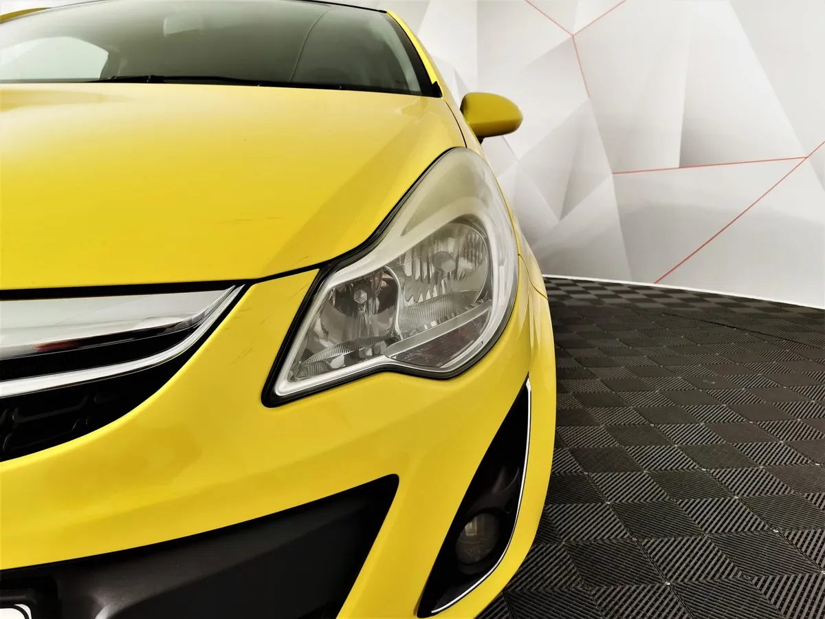 Opel Corsa 1.2 ecoFLEX Easytronic (85 л.с.) Желтый в АВИЛОН. Слайд №10