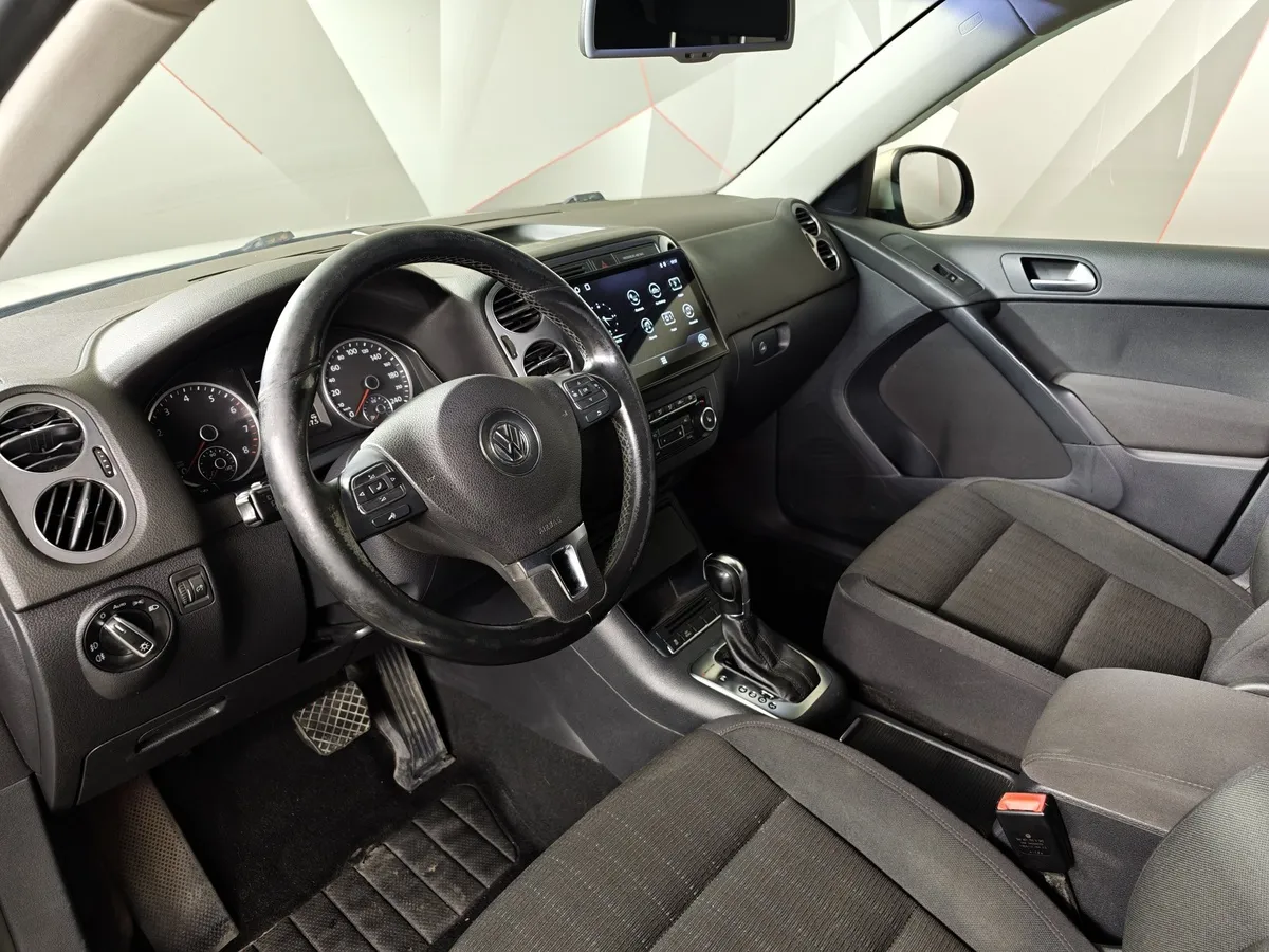 Volkswagen Tiguan 2.0 TSI 4Motion AT (170 л.с.) Track & Field Серый в АВИЛОН. Слайд №19