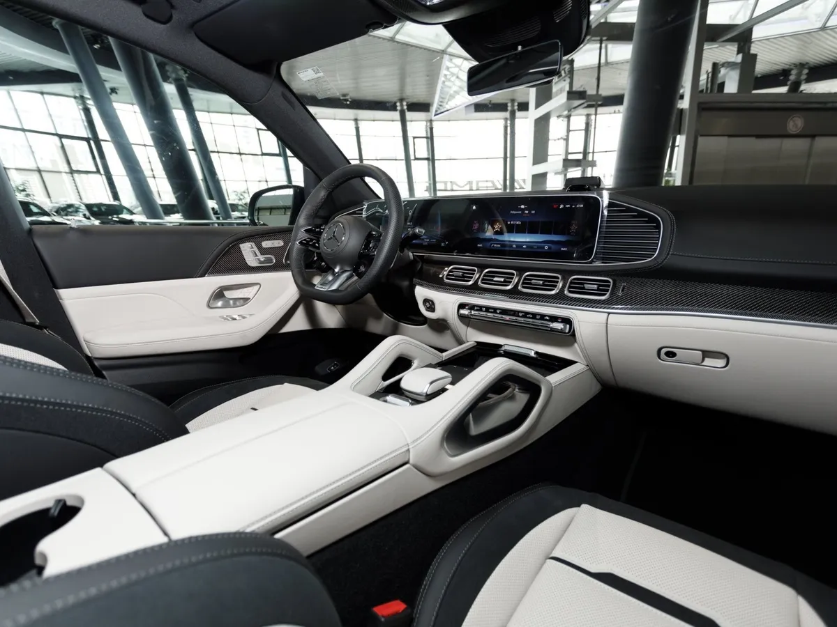 Mercedes-Benz GLS 63 4MATIC 7G-TRONIC PLUS (585 л.с.) Особая серия Черный в АВИЛОН. Слайд №9