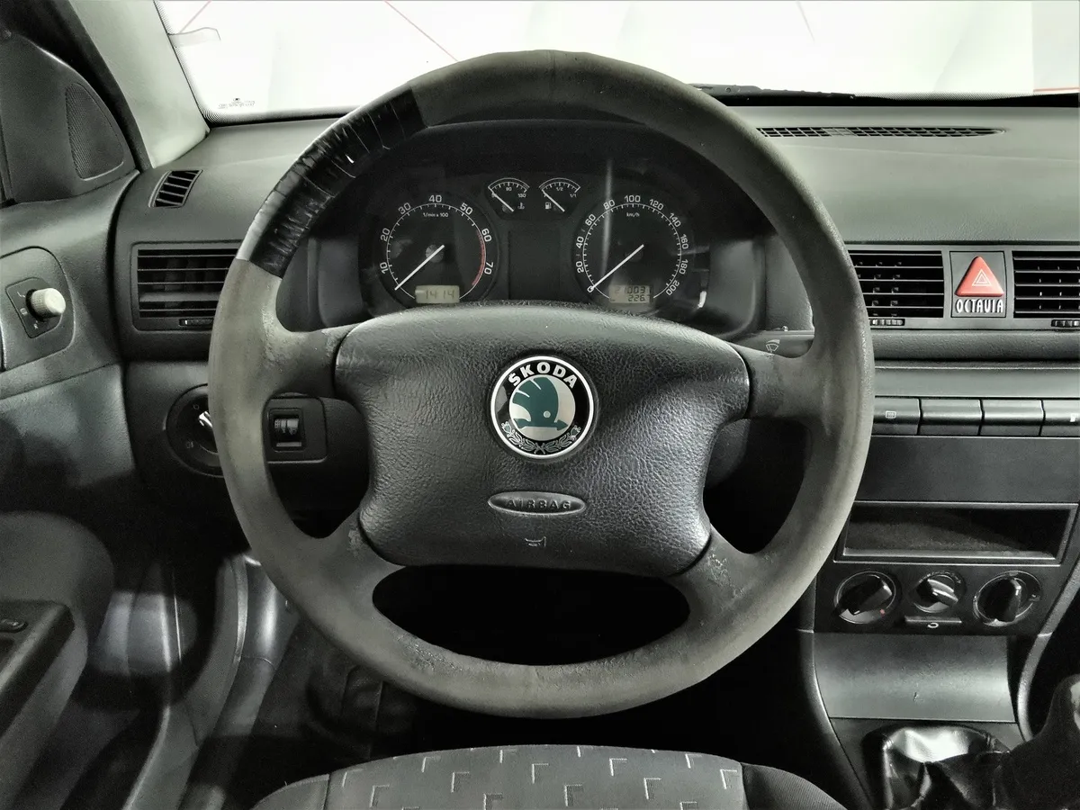 Skoda Octavia 1.4 MT (75 л.с.) Серый в АВИЛОН. Слайд №19