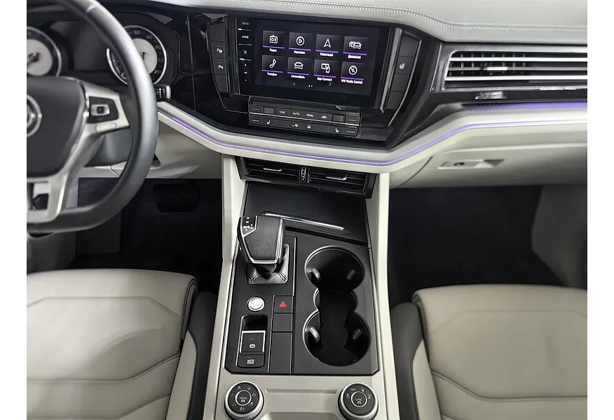 АВИЛОН - Volkswagen Touareg 3.0 V6 TDI Tiptronic 4Motion (249 л.с.) R-Line Черный - slide 9
