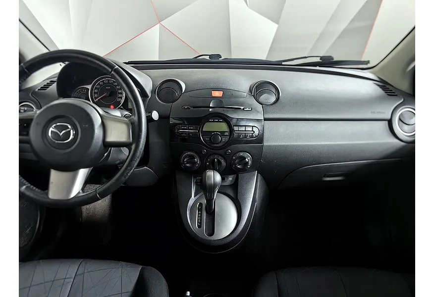 Mazda 2 1.5 AT (103 л.с.) Синий в АВИЛОН. Слайд №13