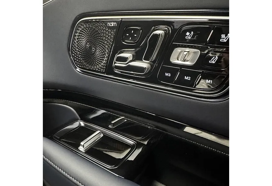 Zeekr 9X 2.0h AT 4WD (1177 л.с.) Ultra Черный в АВИЛОН. Слайд №18