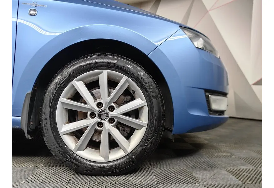 Skoda Rapid 1.6 AT (110 л.с.) Синий в АВИЛОН. Слайд №18