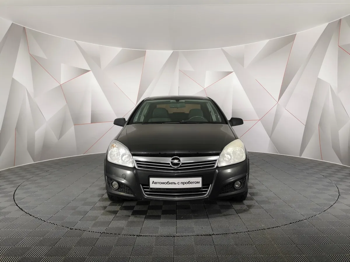 Opel Astra 1.8 AT (140 л.с.) base Черный в АВИЛОН. Слайд №7