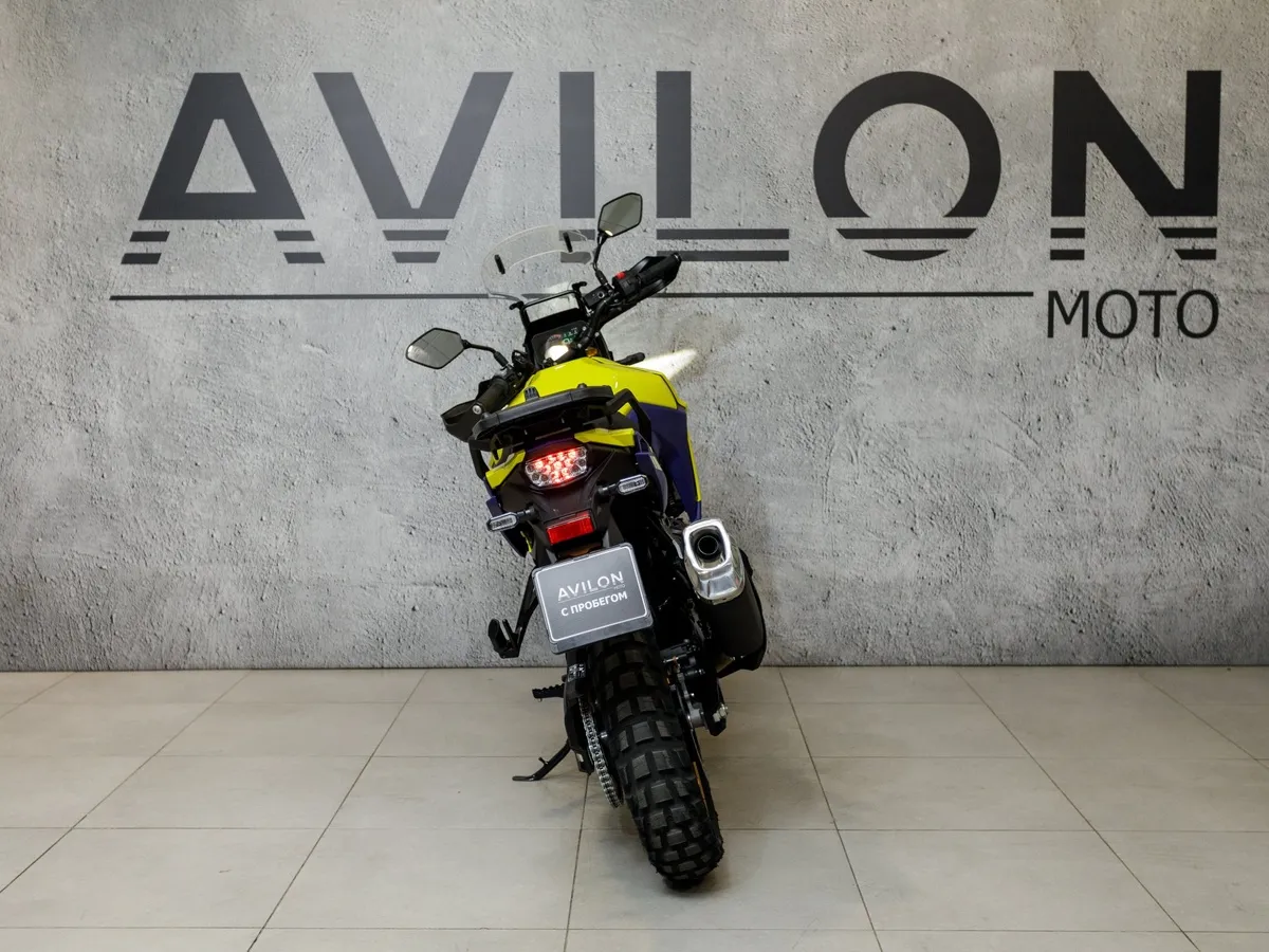Suzuki V-Strom 800 V-Strom DL 800 DE 800 см³ Желтый в АВИЛОН. Слайд №3