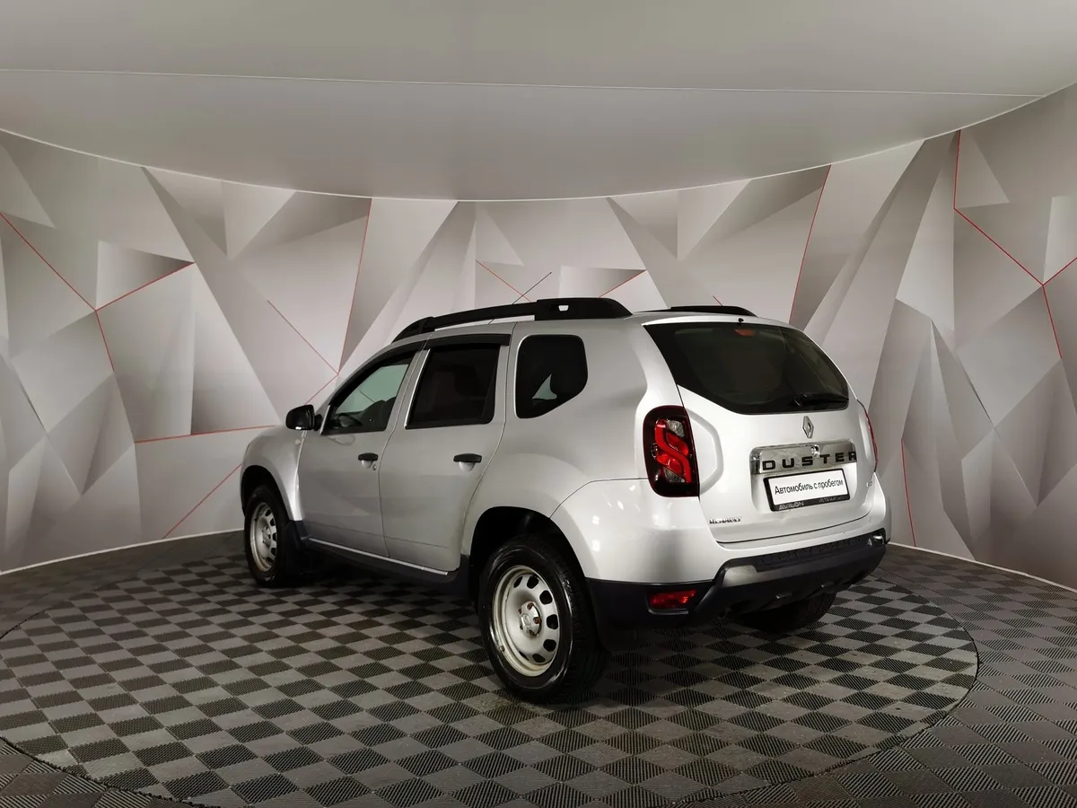 Renault Duster 2.0 MT 4x4 (143 л.с.) Серый в АВИЛОН. Слайд №4