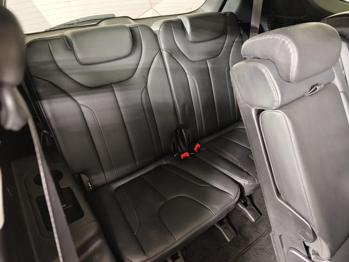 Hyundai Santa Fe 2.5 AWD 6AT (7 мест) (180 л.с.)   Prestige + Smart Sense Белый в АВИЛОН. Слайд №27