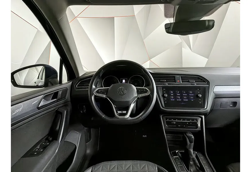 Volkswagen Tiguan 2.0 TSI 4Motion AT (180 л.с.) Status Синий в АВИЛОН. Слайд №19